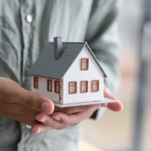 REAL ESTATE INVESTMENT SECRETS: GENERATING PASSIVE INCOME