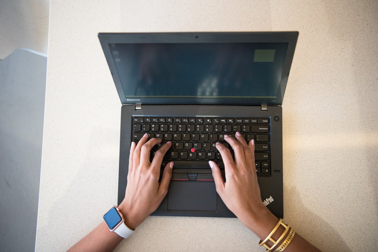 DIGITAL LITERACY FOR NON-TECHNICAL PROFESSIONALS